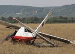 Селскостопански самолет падна край Русе, пилотът оцеля