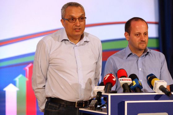 ДСБ: Министрите на Орешарски са партийни функционери и ренегати