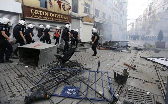 Втора жертва на протестите в Турция
