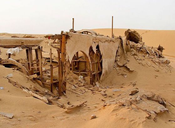 Пясъчни бури са разрушили по-голямата част от декорите на Star Wars IV. Снимка carternews
