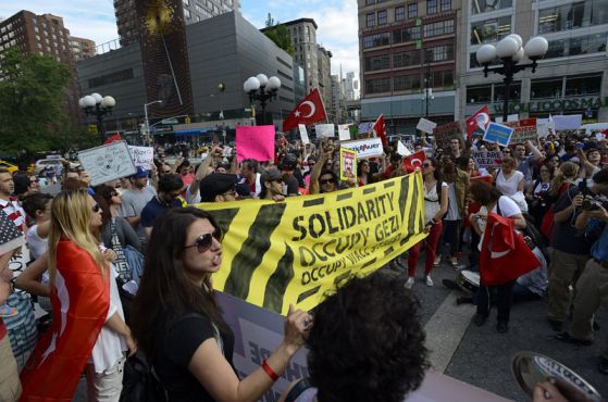 Протест в Ню Йорк в подкрепа на протестиращите в Турция, Снимка: ЕПА