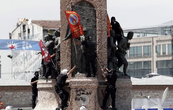 Външно съветва българите да не участват в протестите на "Таксим"