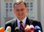 Чешкият премиер Петър Нечас връчи оставка