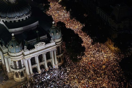 Протестът в Рио де Жанейро Снимка: ЕПА/БГНЕС