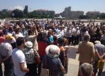 Социалисти пристигат в София в защита на кабинета "Орешарски"
