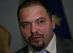 Филип Златанов подаде оставка, собствената му комисия го разследва