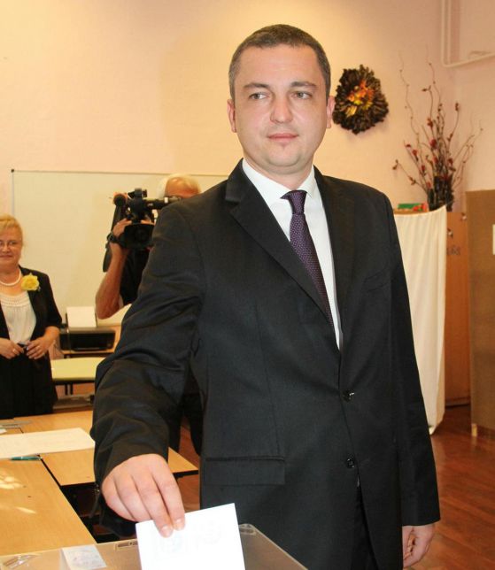 61,82% обработени протоколи: Портних печели изборите във Варна с 51,65%