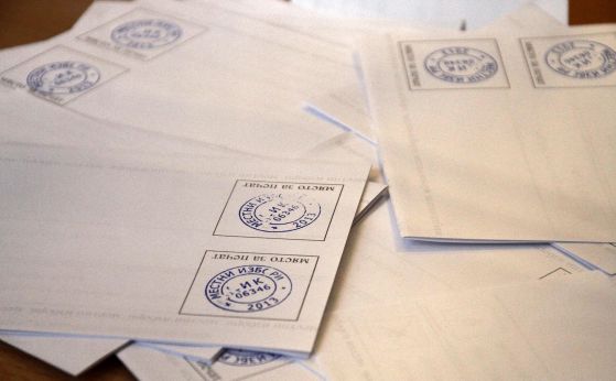 Бозов оспорва изборите във Варна - стотици бюлетини са изчезнали