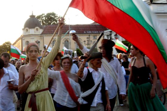 Българският протест влезе във Франс прес