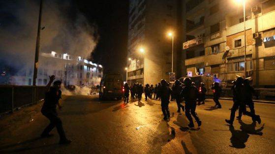 Нови сблъсъци в Кайро - 22 души са ранени