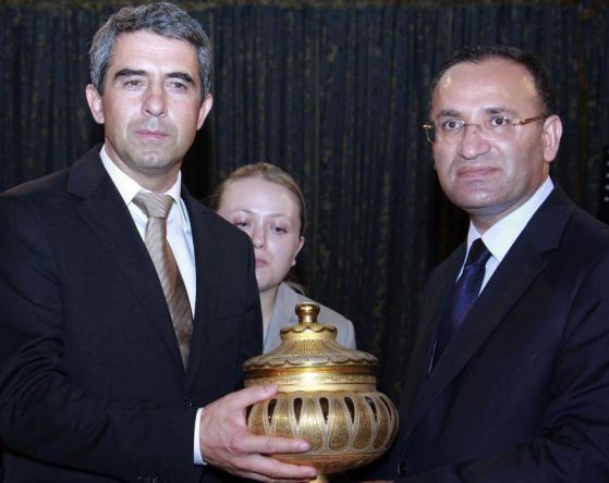 Плевнелиев: Не съм имал двустранна среща с турския вицепремиер