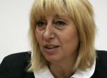 По-високи стипендии и подобрени условия за българския учител, обеща Клисарова