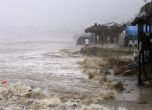 42-ма загинали и хиляди блокирани заради две тропически бури в Мексико
