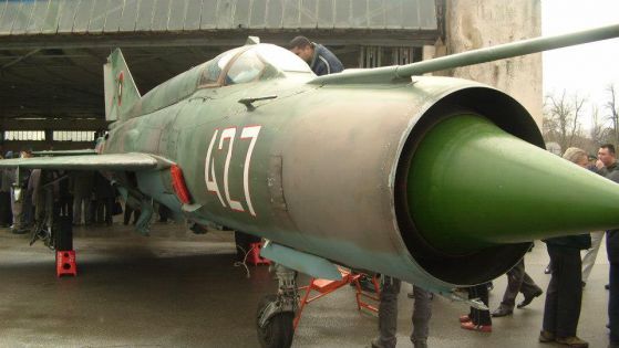 Армията ни продължава да разчита на стария МиГ-21. Снимка: Юлиан Христов