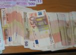 Митничари откриха недекларирани 407 хил. евро на летище София