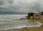 Вълни отнесоха плажове в Бургас, Варна, Кранево и Златни пясъци