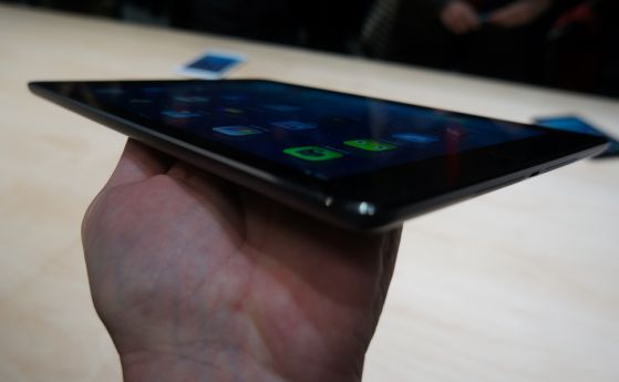 Apple пусна най-тънкия си таблет iPad Air и iPad Mini с ретина дисплей