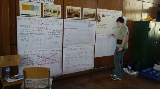 Студенти поискаха оставката на Токушев