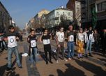 Студенти от НАТФИЗ с поредния спектакъл по улиците на София  Снимка: Сергей Антонов