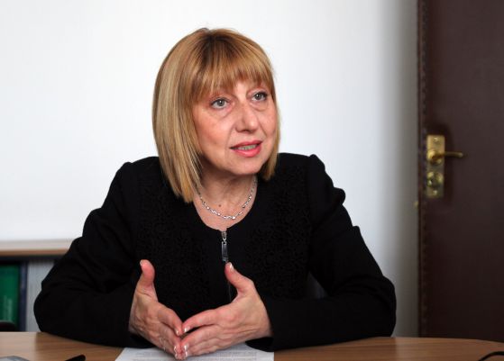 Клисарова: Ако студентите не спазват закона, как искат законност в държавата?