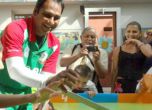 Турнир по крикет за деца с увреждания събра 100 малки спортисти