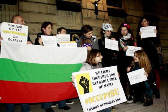 ДАНСwithme Лондон гони злите сили на мафията в България за Вси Светии