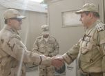 Военният министър на тайно посещение в Афганистан