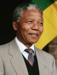 Погребват Мандела на 15 декември в родното му село