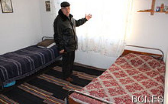 Миньор отваря къщата си за сирийски бежанци