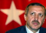 Турските власти уволняват полицаи и юристи, разследвали корупция сред политическия елит