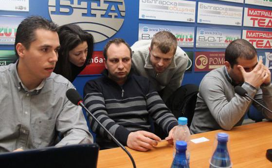 Ангел Славчев, Янко Петров и Дончо Дудев (от ляво на дясно) обявиха днес коя е партията мандатоносител на идеите им. 
