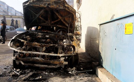 Лек автомобил "Ауди" е намерен опожарен в София