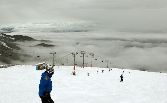 Паднал сняг удължи ски сезона в Банско до 6 април
