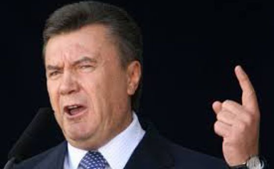 Янукович обяви, че е законният президент, иска Русия да го защити