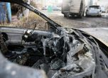 Автомобил се вряза в магазин в София и изгоря напълно