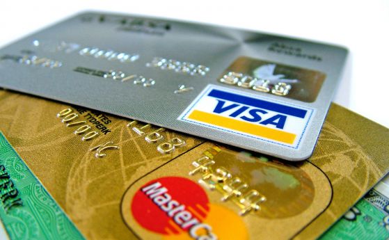 Икономическа война: Visa и MasterCard спряха обслужването на банка "Россия", рублата тръгна надолу