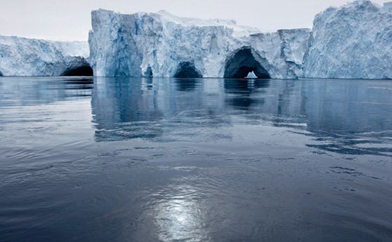 Учени вещаят потоп, ледниците на Антарктида се свличат към морето