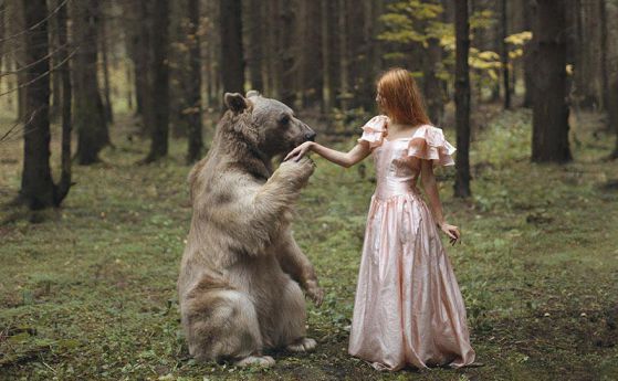 Момичето и звярът: снимките на Катерина Плотникова