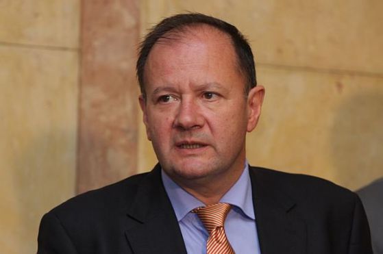 Ликът на Михаил Миков върху пощенска марка