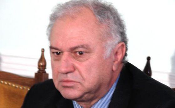 Проф. Петър Гецов