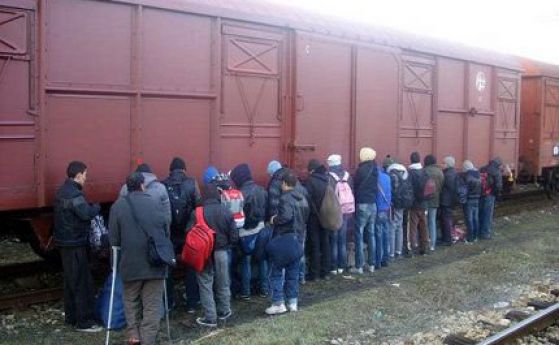 Австрия ни връща сирийски бежанци