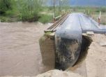 Придошли води разрушиха мост между селата Богдан и Столетово