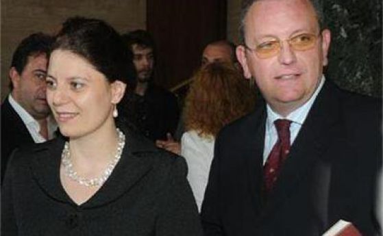 Прокуратурата ще повдигне обвинения на шефката на кабинета на Орешарски