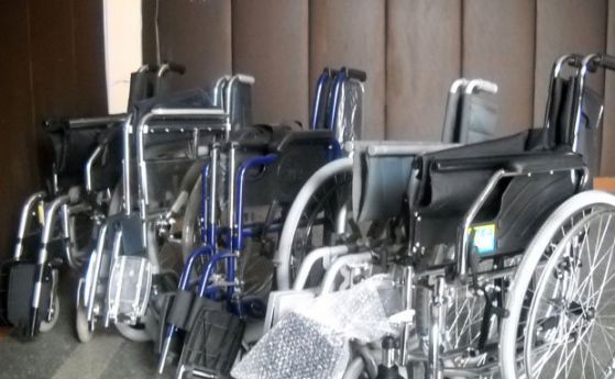 Откраднат е микробус за деца в инвалидни колички
