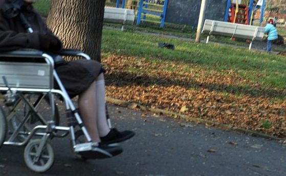 Хората с увреждания в София могат да поръчат транспорт за вота