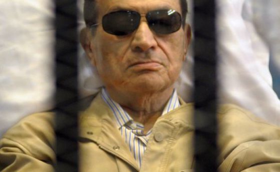 Египет осъди Хосни Мубарак на 3 години затвор 