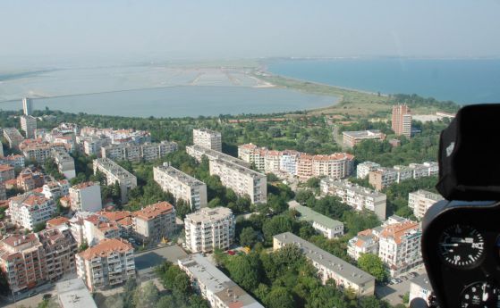 Американка загина след падане от осмия етаж в Бургас