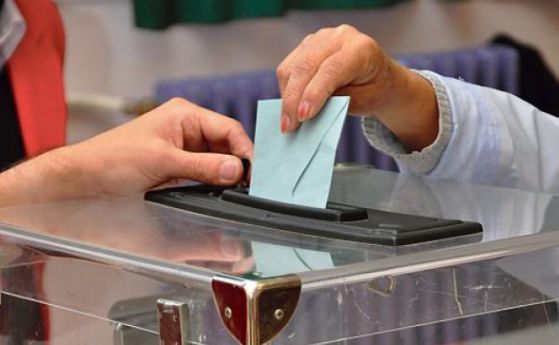Как работи задължителното гласуване в Гърция и Белгия