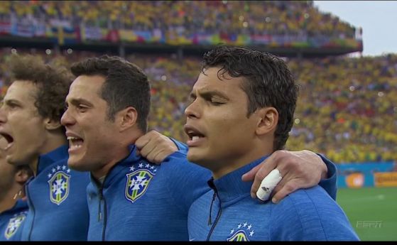 Бразилските сълзи преди първия мач от Световното (видео) 