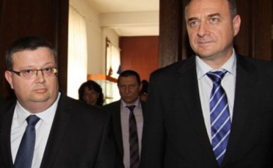 Цацаров и Йовчев на среща в ДАНС заради банките (обновена)